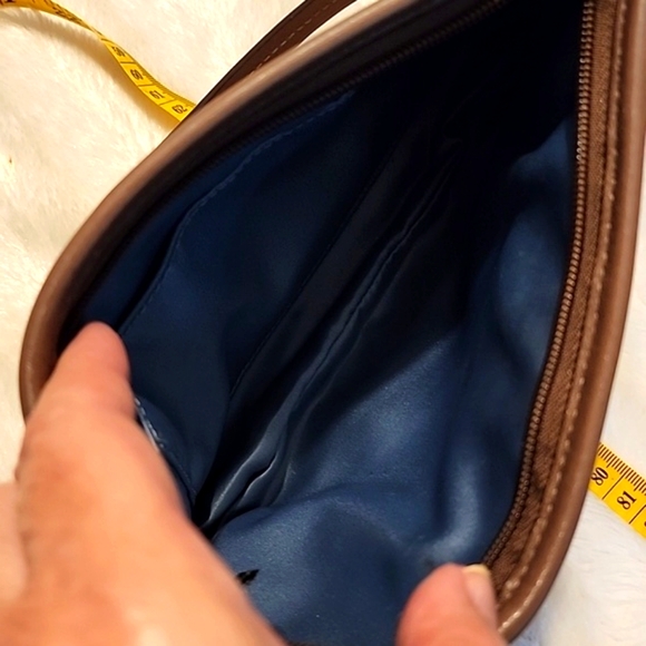 Authentic COACH wristlet - Picture 5 of 8